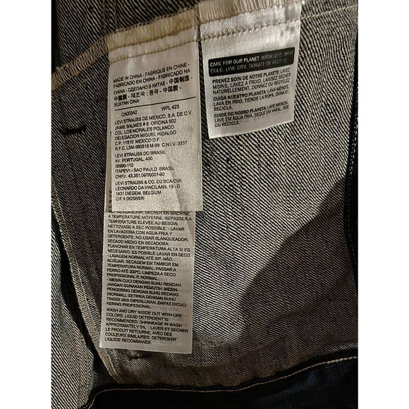 Levi's Classic Trucker jean jacket NWOT Men's Small Dark wash - Picture 4 of 8